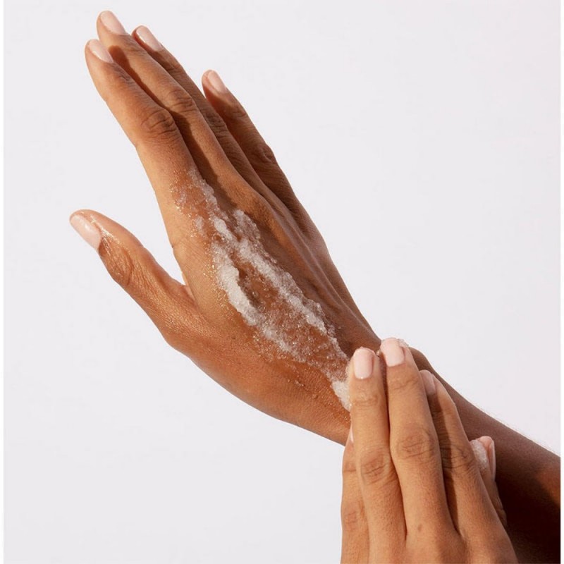 Cum să alegeți scrubul potrivit pentru corp și să obțineți combinația perfectă cu gelul de duș